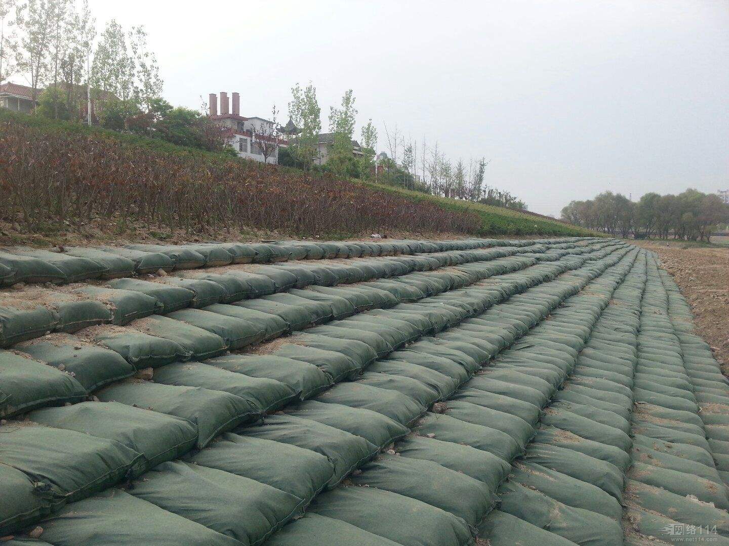 降雨量对生态袋护坡治理期产生的影响