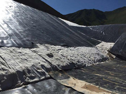 库底铺塑排气(水)措施在实际应用、施工过程中存在的主要问题